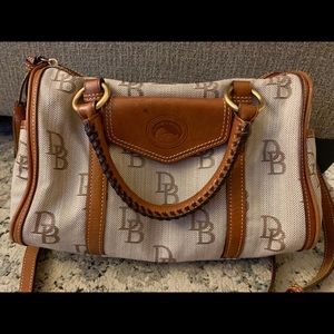Dooney & Bourke purse